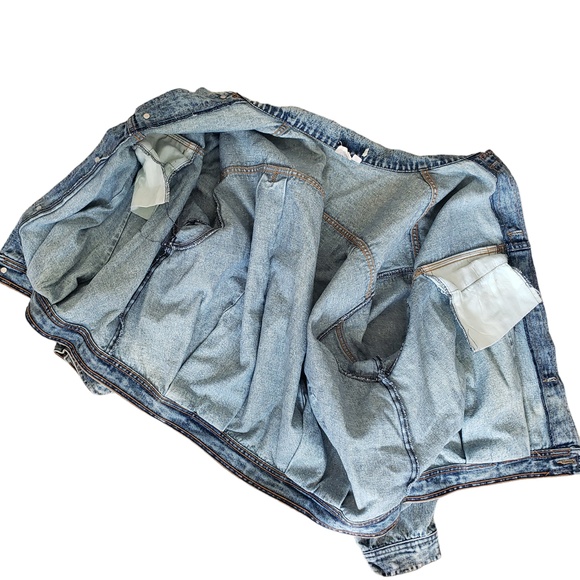 Womens Blue Acid Wash Button Front Flap Pockets Denim Jean Jacket Size 8 - Picture 5 of 16